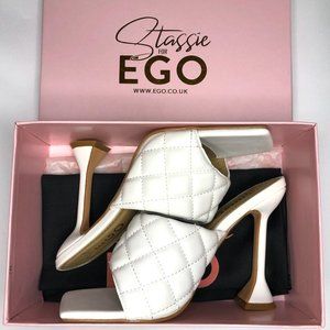 NIB EGO White Quilted Square Peep Toe Flare Heels